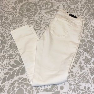 J Brand BLANC DEST Skinny Leg Mid-Rise Jean